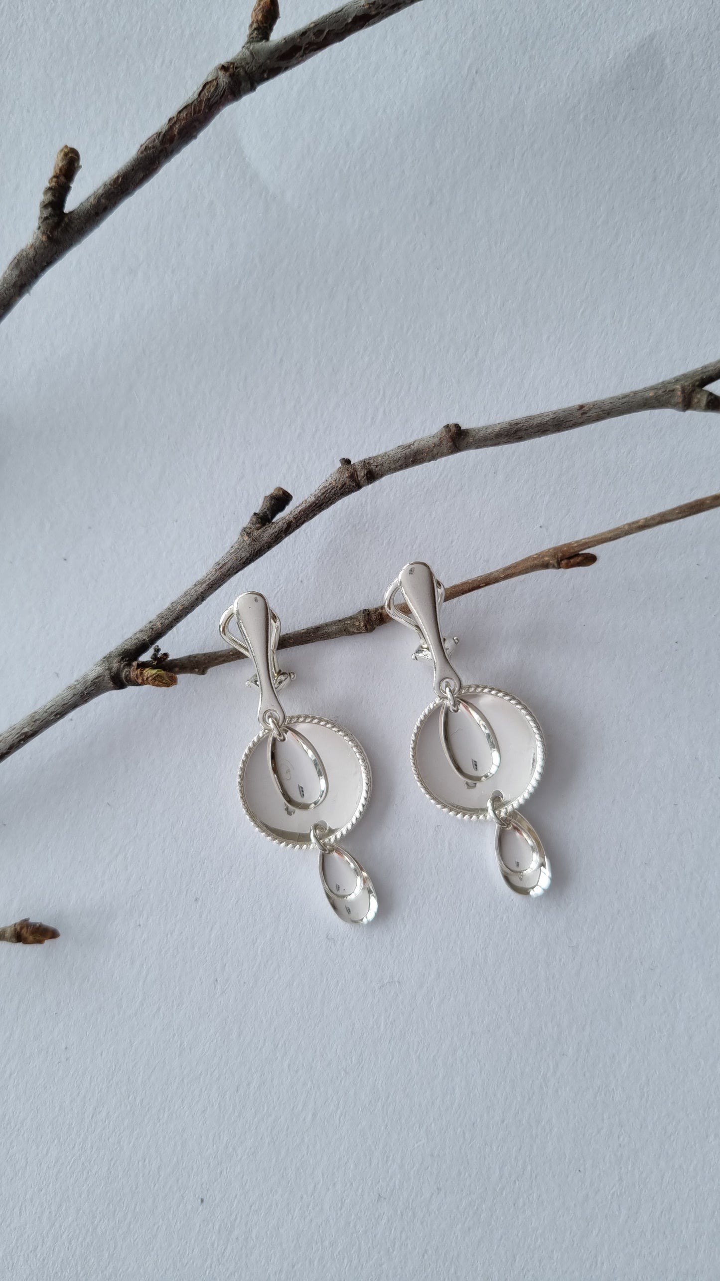 Giron earrings with clips