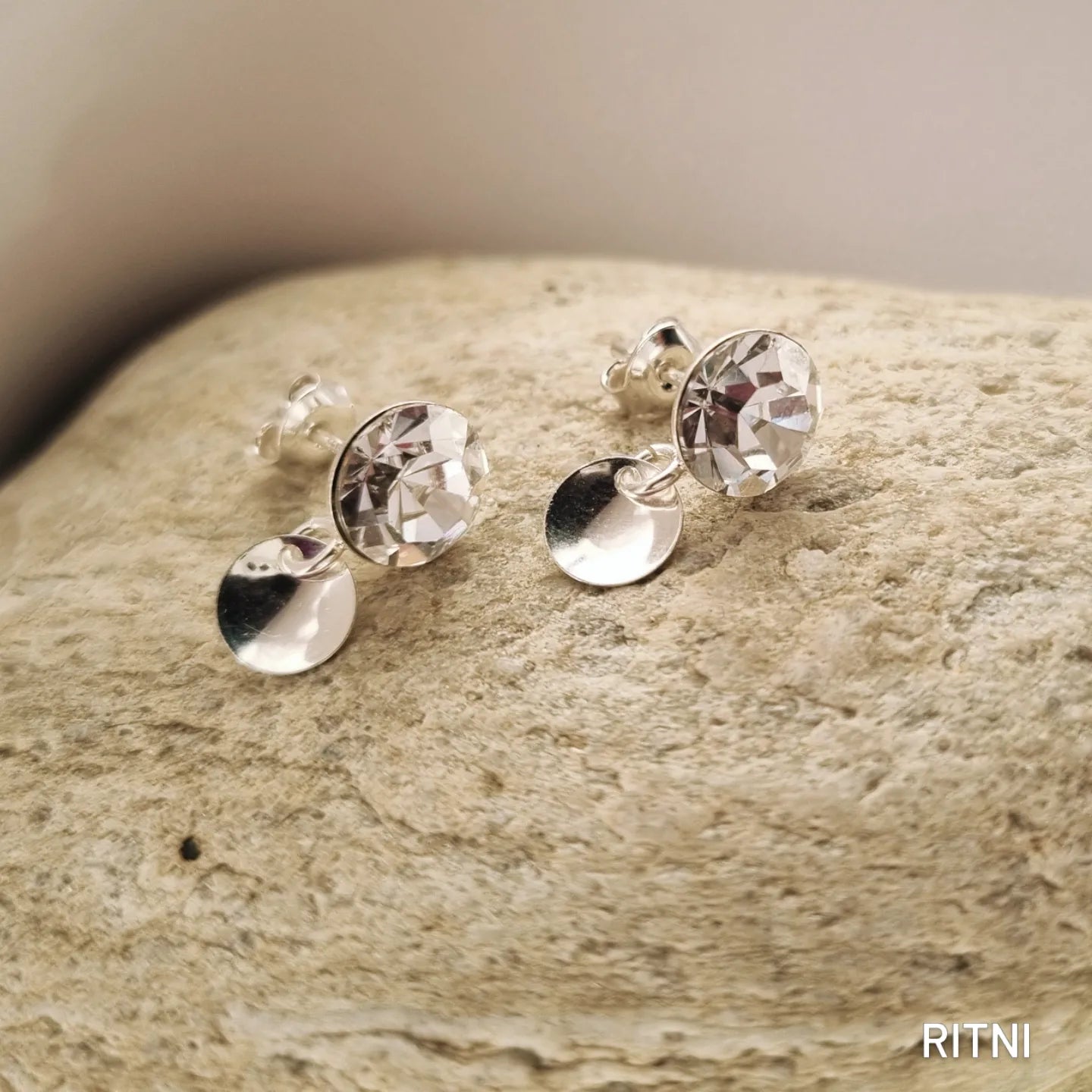 Muorji stud earring
