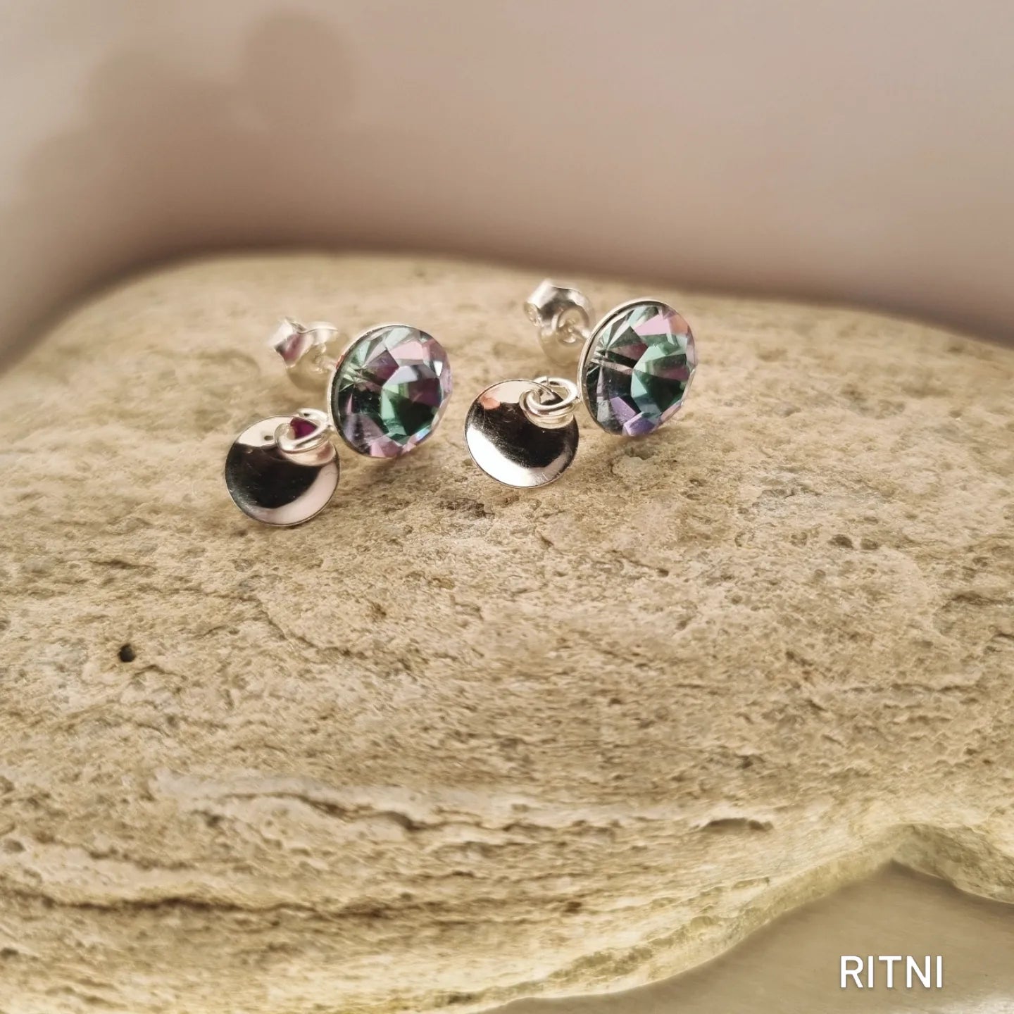 Muorji stud earring
